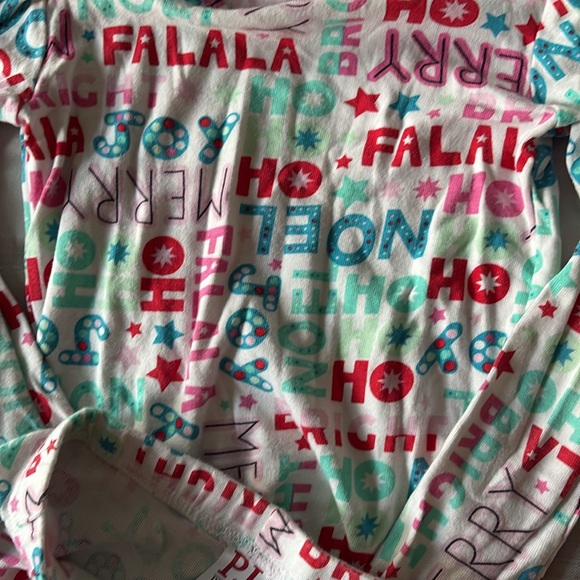 The Children’s Place Christmas Pjs - Picture 4 of 4